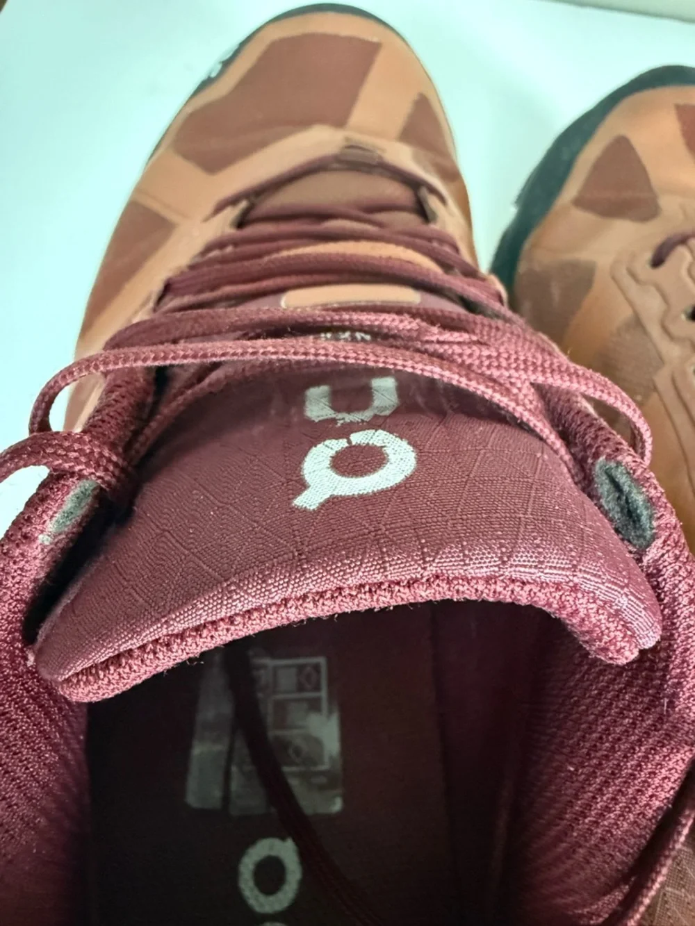 On Women's Cloudventure Waterproof Trail Running Shoes Hazel/Mulberry 9.5 - Picture 12 of 13